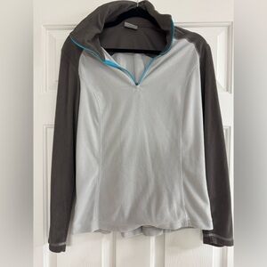 Women's Overlook Pass™ Half Zip. Size medium. Gently worn.